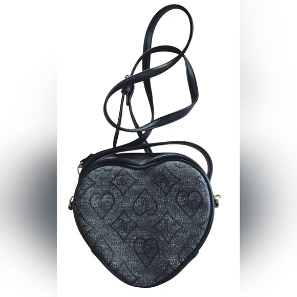 6/$25Juicy Couture Black Heart Crossbody Bag with Gold Charm - Picture 2 of 5